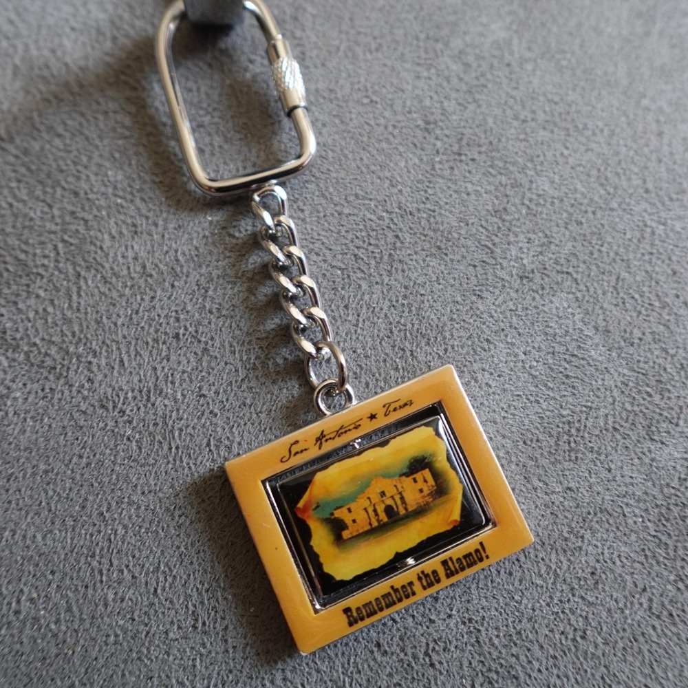 San Antonio Texas Keychain Alamo Enamel Spinner Route 66 Destination Travel